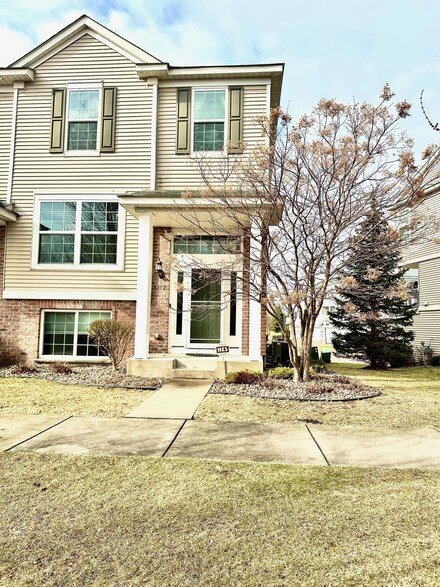 5102 French Dr N, Hugo, MN 55038