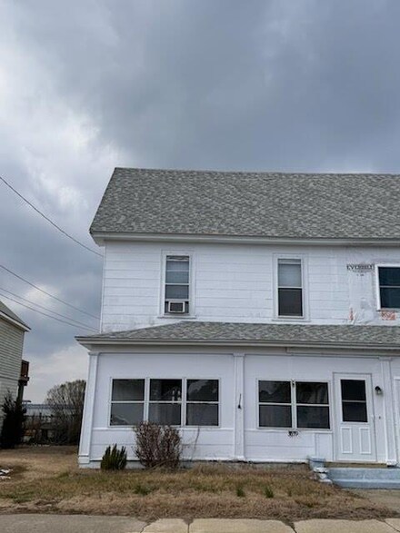 3639 Main St, Chincoteague Island, VA 23336