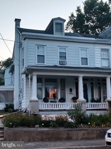 224 N Church St, Mohnton, PA 19540