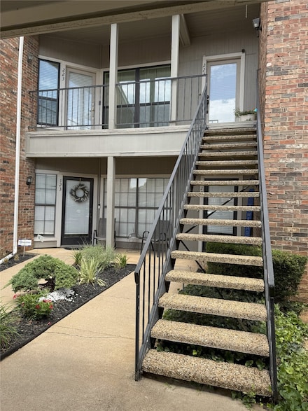 2736 Silver Creek Dr Unit 223, Arlington, TX 76006