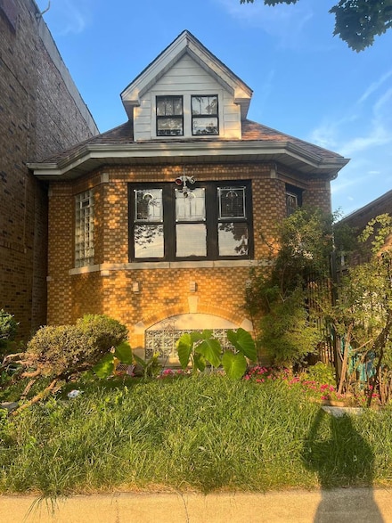 1451 N Latrobe Ave, Chicago, IL 60651