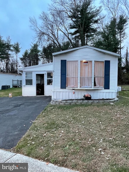 203 Shorewind Rd, Bear, DE 19701