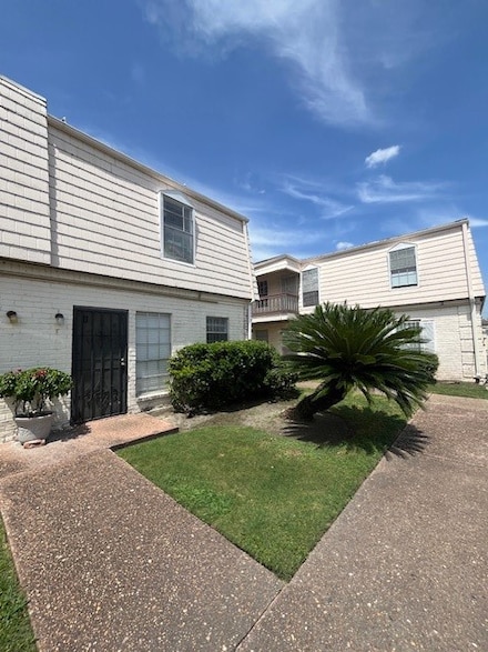 6201 Ranchester Dr Unit 11, Houston, TX 77036