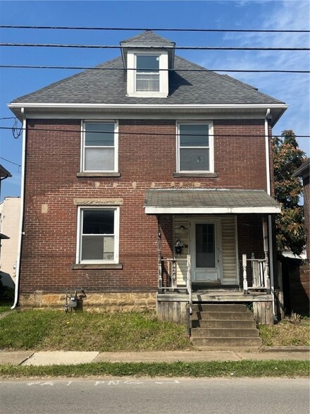 424 W Cunningham St, Butler, PA 16001