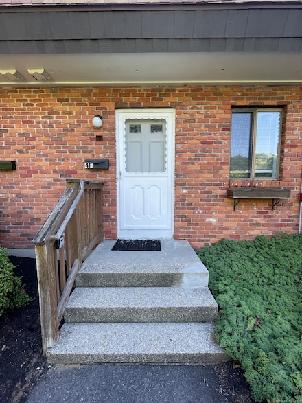 11 King Arthur Dr Unit 4F, Niantic, CT 06357