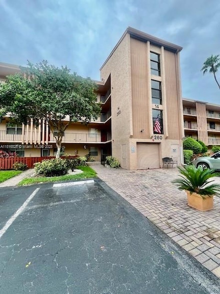 260 NW 76th Ave Unit 407, Margate, FL 33063