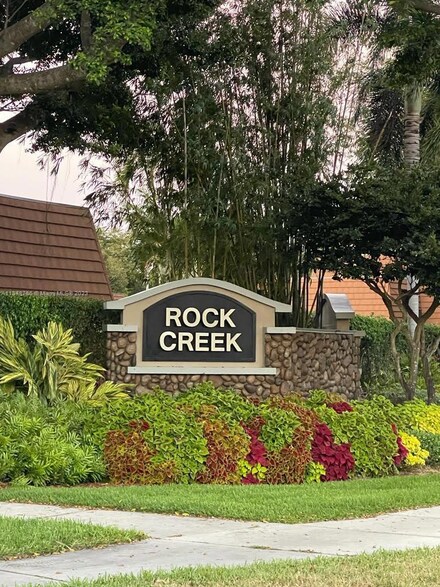 2860 Evergreen Way, Hollywood, FL 33026