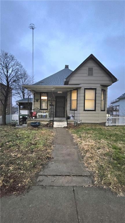 6004 King Hill Ave, Saint Joseph, MO 64504