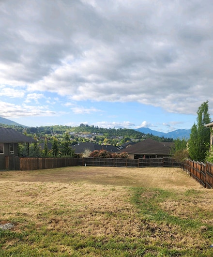 4374 Vista Pointe Dr, Medford, OR 97504