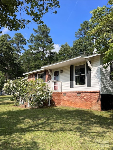 418 Cedar Grove Rd, Clover, SC 29710
