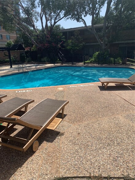 3928 W Alabama St Unit 12, Houston, TX 77027