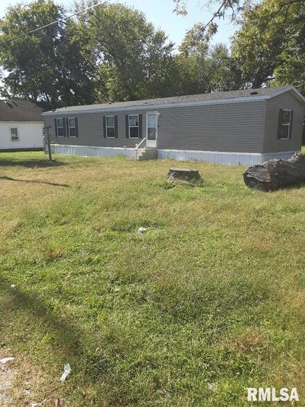115 N Lincoln St, Royalton, IL 62983