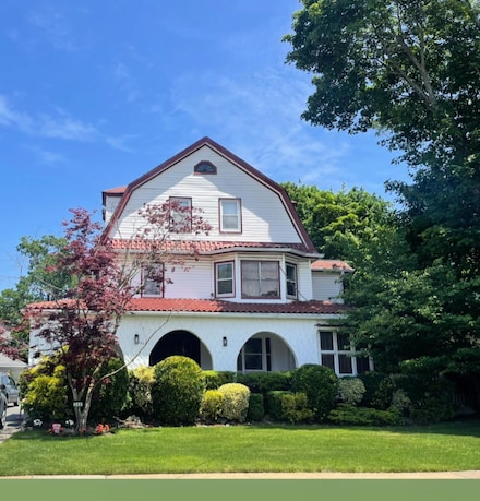 240 Oakwood Ave, Cedarhurst, NY 11516
