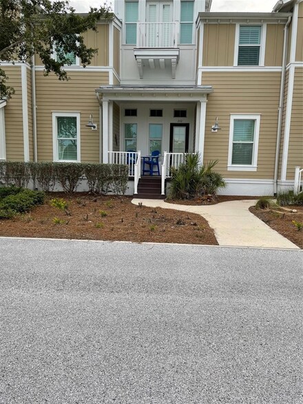 238 Sapphire Lake Dr Unit 202, Bradenton, FL 34209