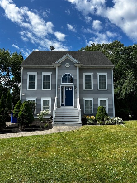 877 Langley St, Fall River, MA 02720