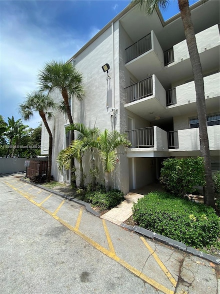 6900 N Kendall Dr Unit A102, Pinecrest, FL 33156