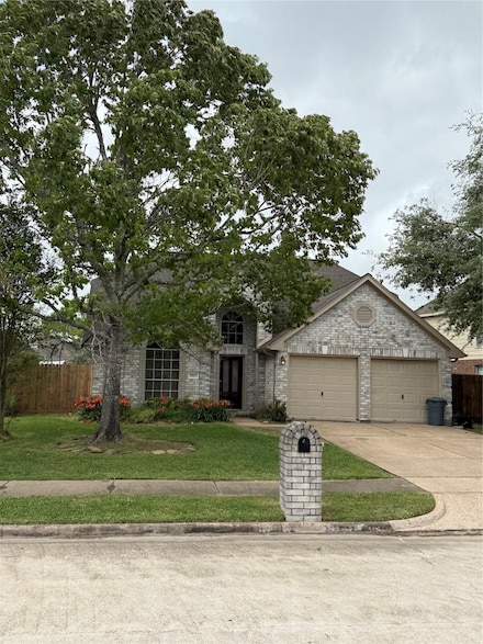 2927 Regata Run Dr, Friendswood, TX 77546