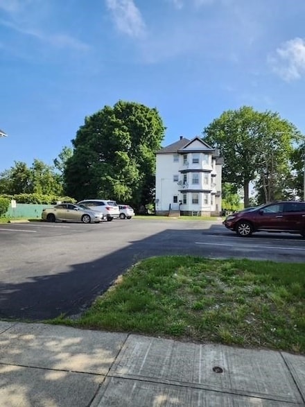 302 Cory St, Fall River, MA 02720