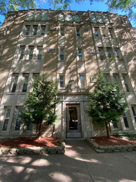 1332 W Hood Ave Unit 110, Chicago, IL 60660