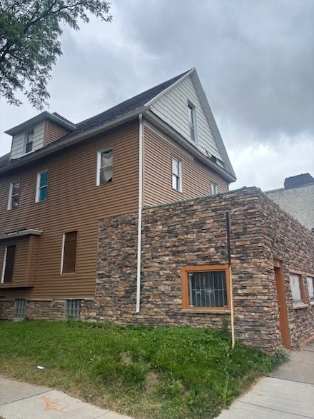 524-526 Dewey Ave, Rochester, NY 14613