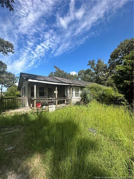 2684 Reedy Prong Church Rd, Newton Grove, NC 28366