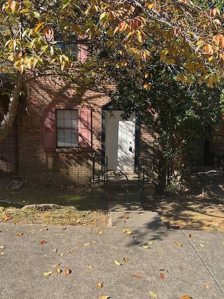 648 Valley Crest Dr, Birmingham, AL 35215