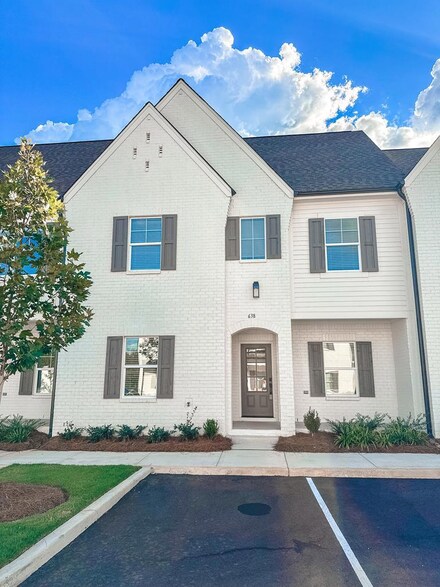 638 Cottage Grove Dr, Oxford, MS 38655