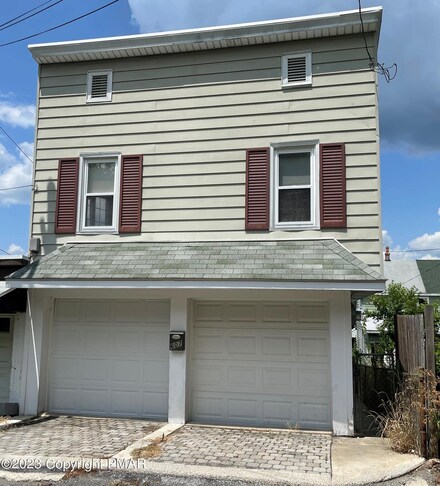 607 E Kline Ave, Lansford, PA 18232