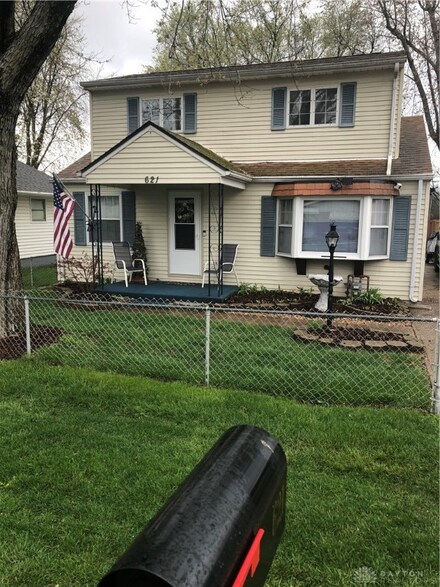 621 Lorella Ave, Dayton, OH 45404