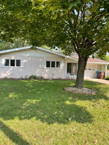 2410 Park Place, Logansport, IN 46947