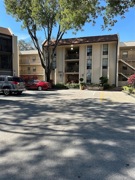 6701 N University Dr Unit 202, Tamarac, FL 33321