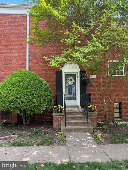 1613 Mount Eagle Place, Alexandria, VA 22302