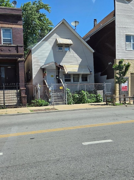 1208 W 51st St, Chicago, IL 60609