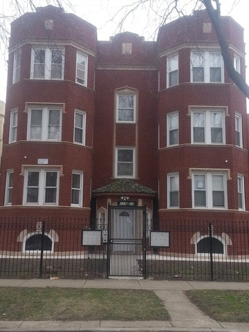 227 N Mason Ave Unit 3S, Chicago, IL 60644