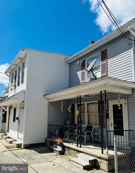 139 E High St, Coaldale, PA 18218