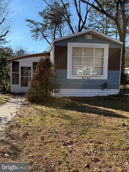 49 Magnolia Ln, Tabernacle, NJ 08088