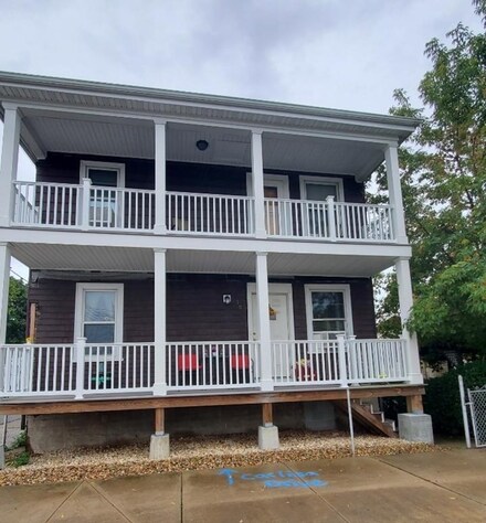 90 Crane St, Fall River, MA 02723