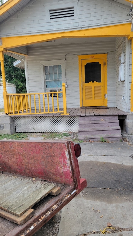 1816 Mckee St, Houston, TX 77009