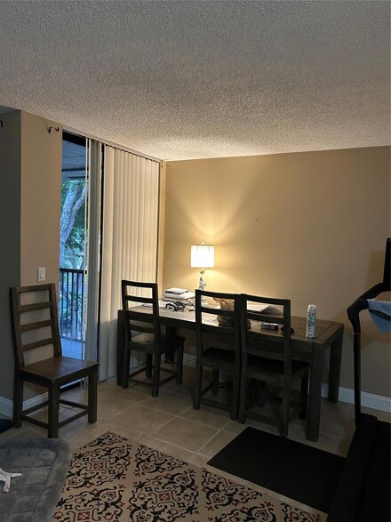 2446 NW 49th Terrace Unit 4323, Coconut Creek, FL 33063