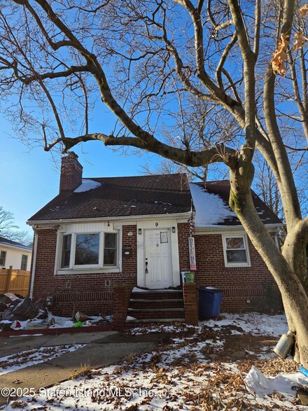 9 David St, Staten Island, NY 10308
