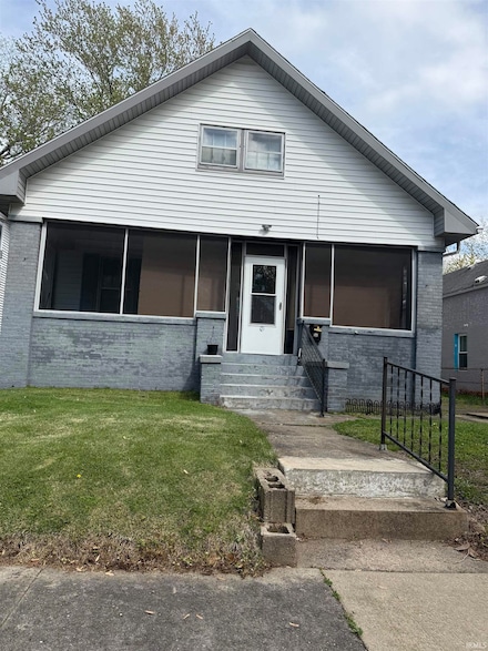 1422 S Elliott St, Evansville, IN 47713