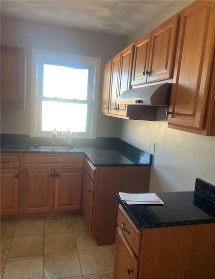 228 Norfolk Ave, Pawtucket, RI 02861