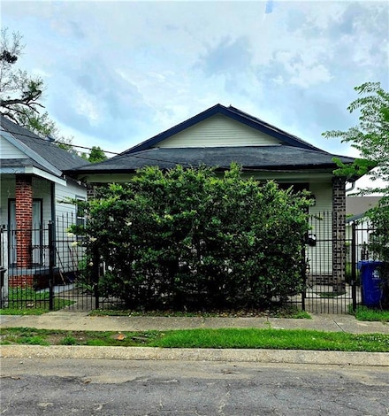 2419 Delachaise St, New Orleans, LA 70115