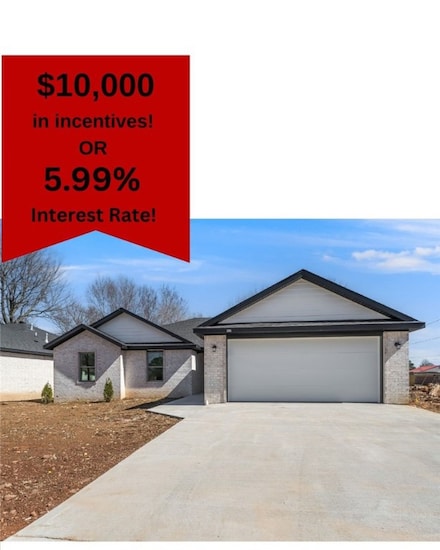 1373 Gary St, Springdale, AR 72764