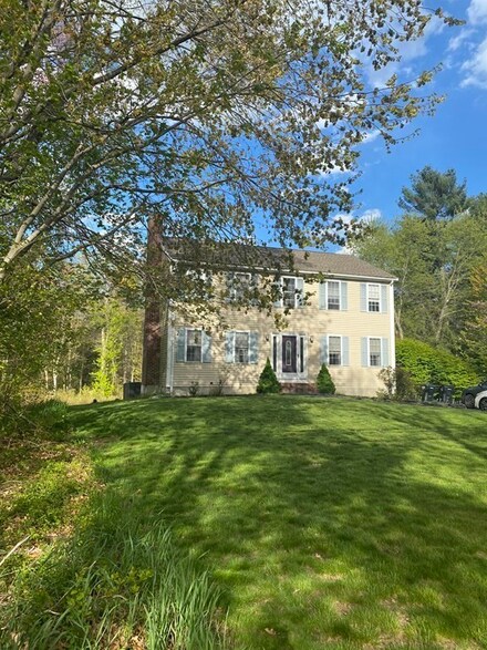 76 E Hodges St, Norton, MA 02766