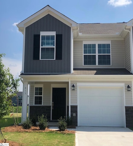 813 Powder Branch Dr, Reidville, SC 29375