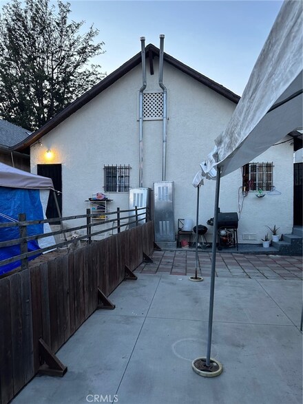 2310 Wall St, Los Angeles, CA 90011