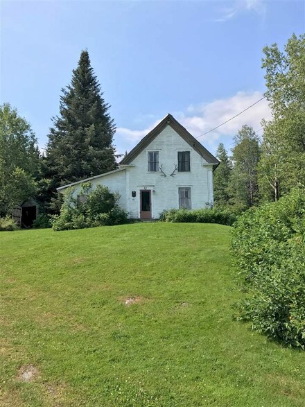 46 Cedar Stream Rd, Clarksville, NH 03592