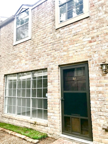 921 Wax Myrtle Ln, Houston, TX 77079