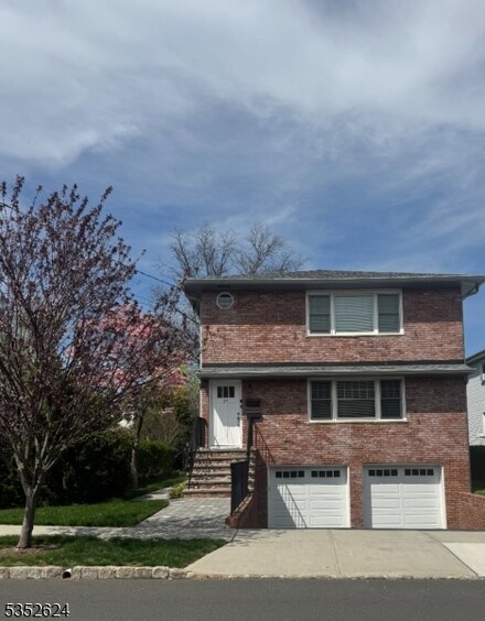 27 Rector St Unit 2, Millburn, NJ 07041